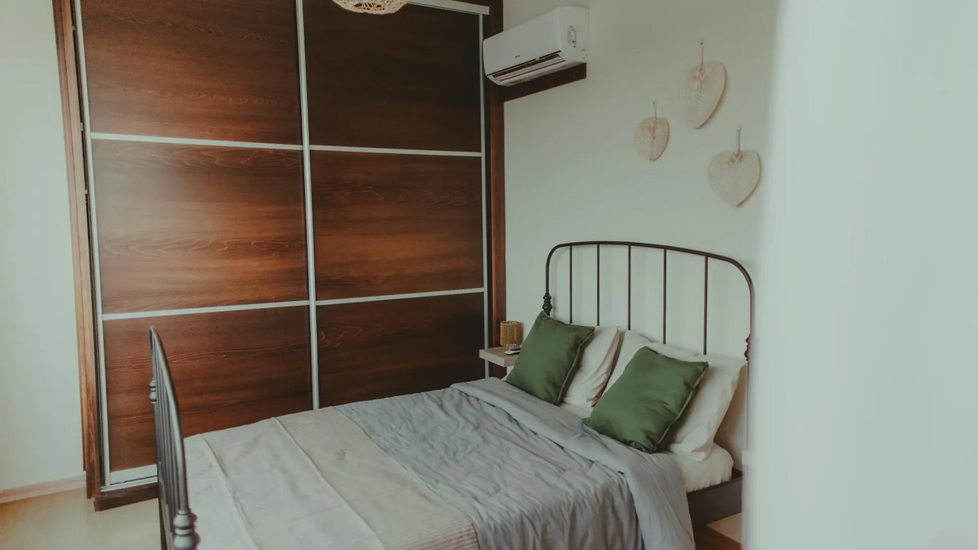 Apartment Palm View Residence With Private Rooftop Larnaca