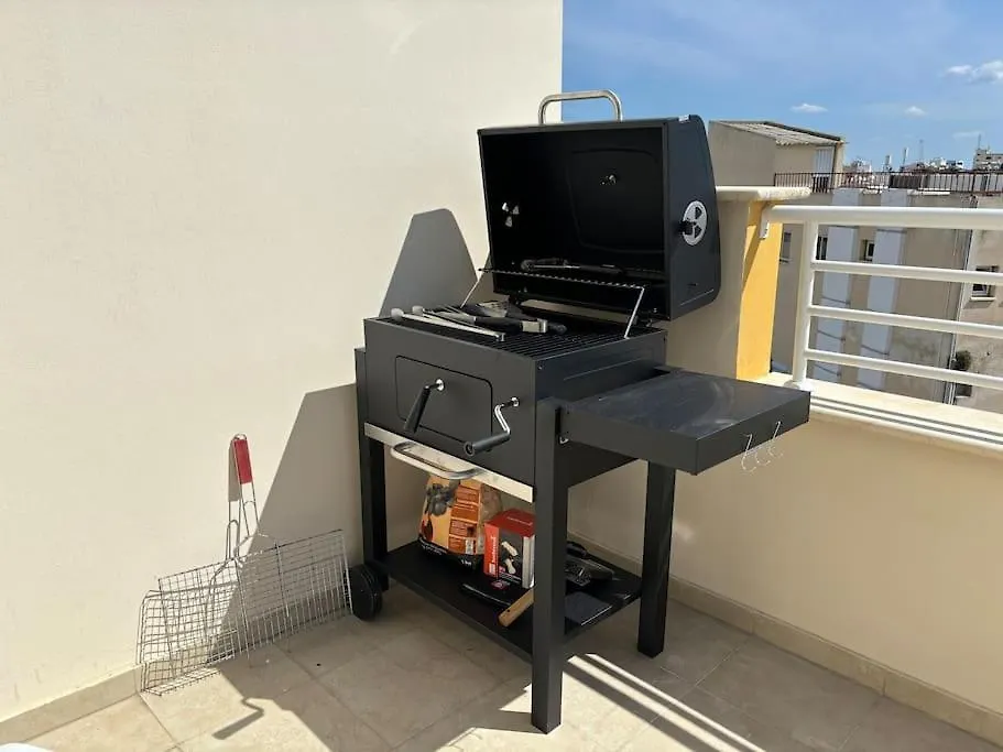 Apartment Palm View Residence With Private Rooftop Larnaca