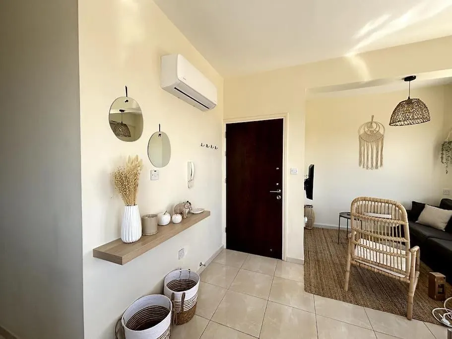 Palm View Residence With Private Rooftop Larnaca Apartment